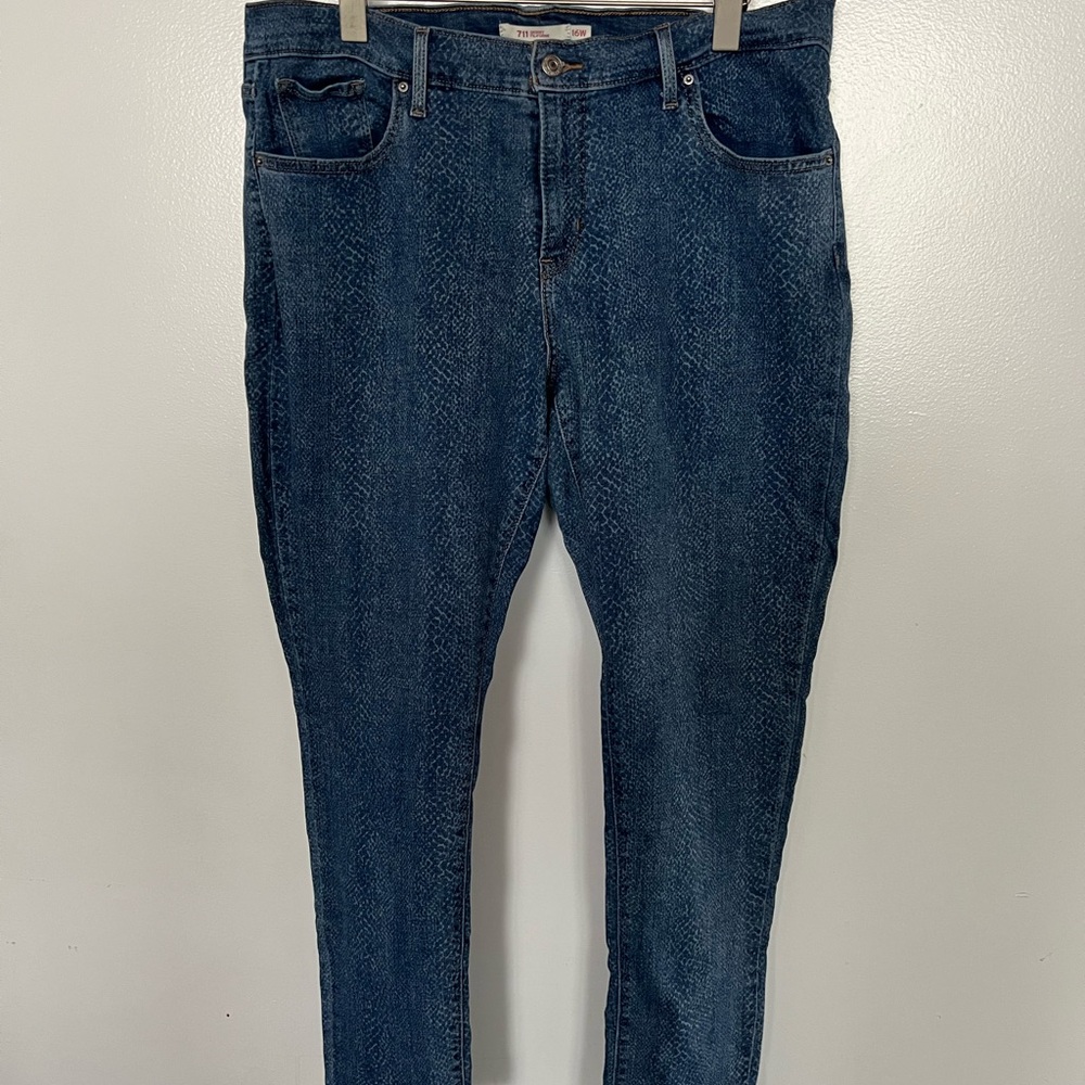 Levi's Women's 711 Skinny Snakeprint Jeans Sz 16W
